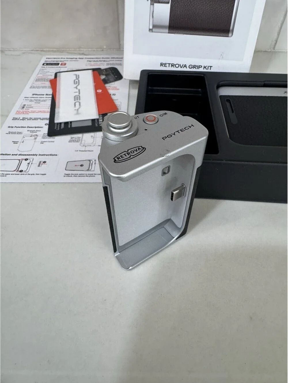 PGYTECH Retrova iPhone 17 Pro Max Camera Grip Kit